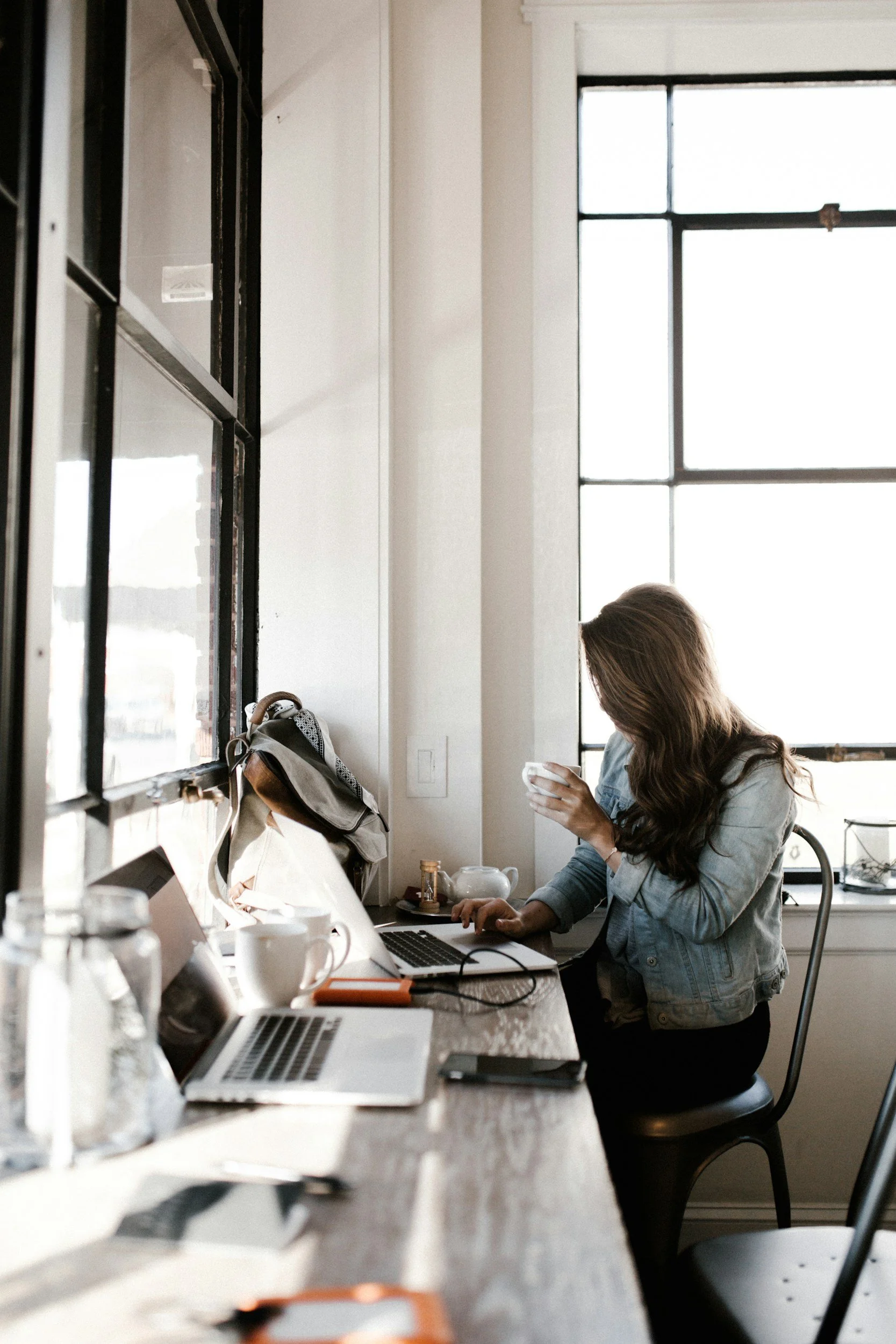 Anura Connect team member at work